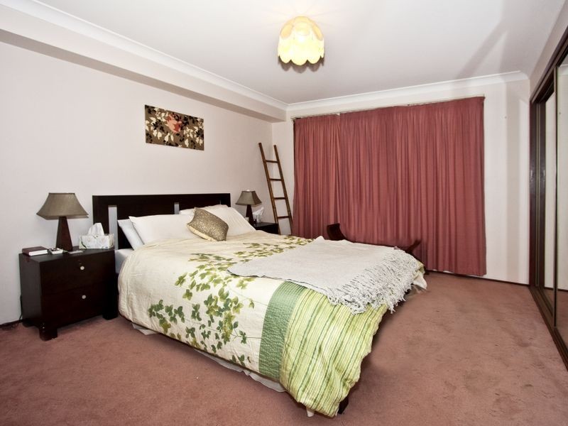 Wattle Grove NSW 2173