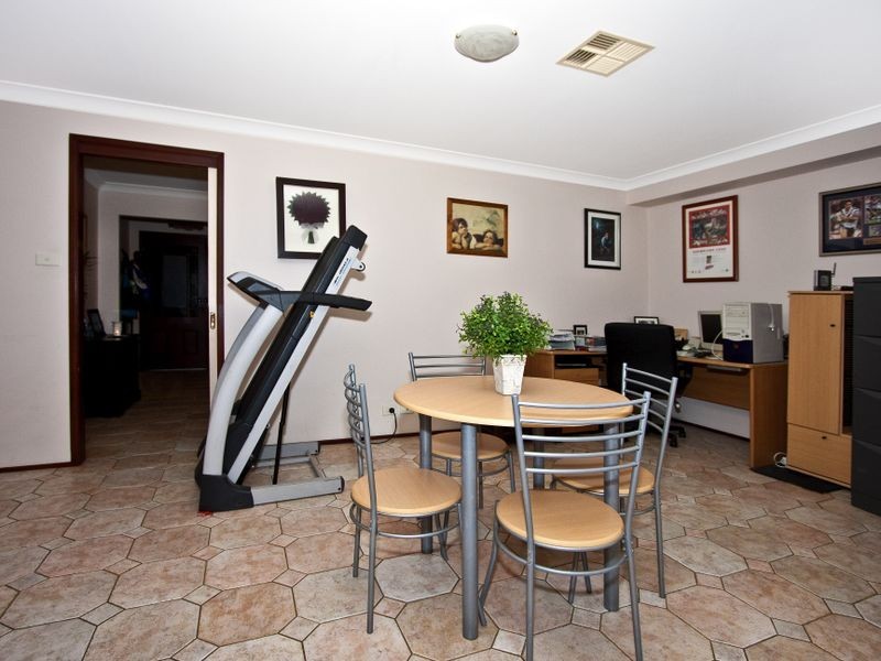 Wattle Grove NSW 2173