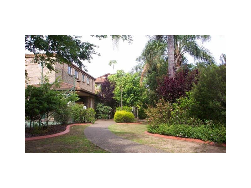 2 Mead Drive, Chipping Norton NSW 2170