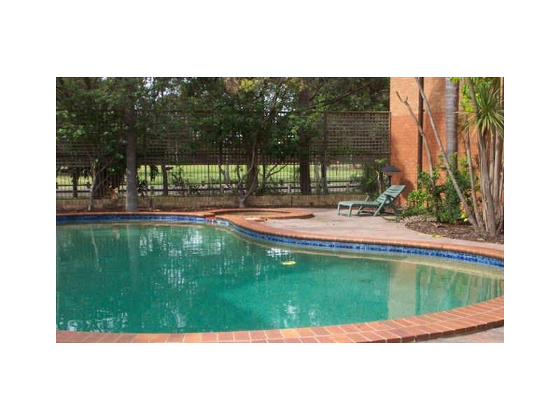 2 Mead Drive, Chipping Norton NSW 2170