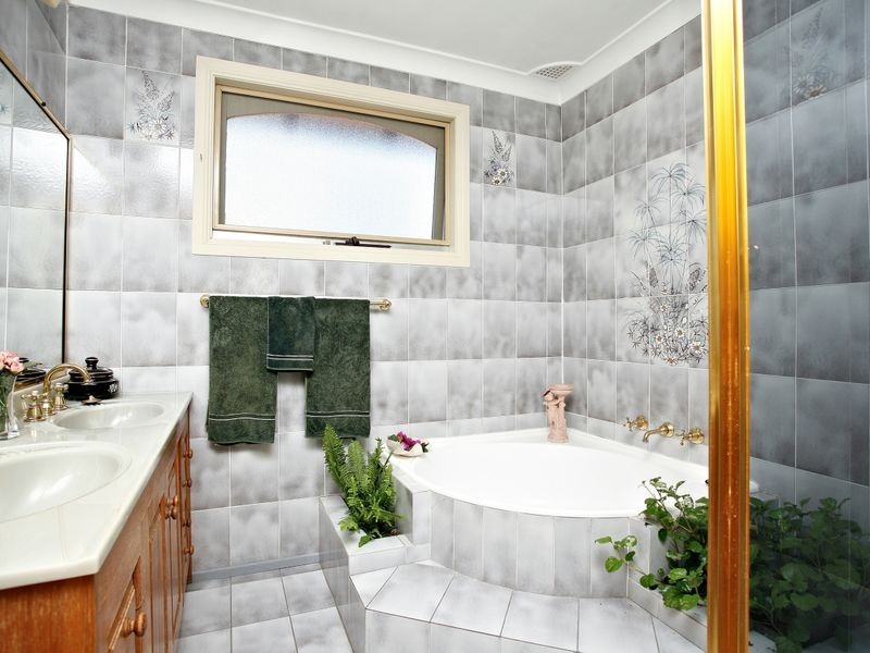 Chipping Norton NSW 2170