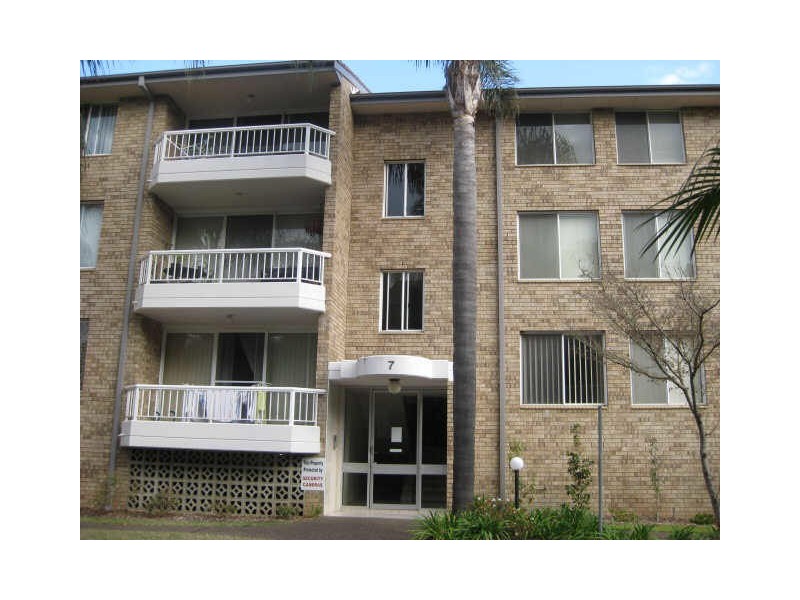 7 Mead Drive, Chipping Norton NSW 2170