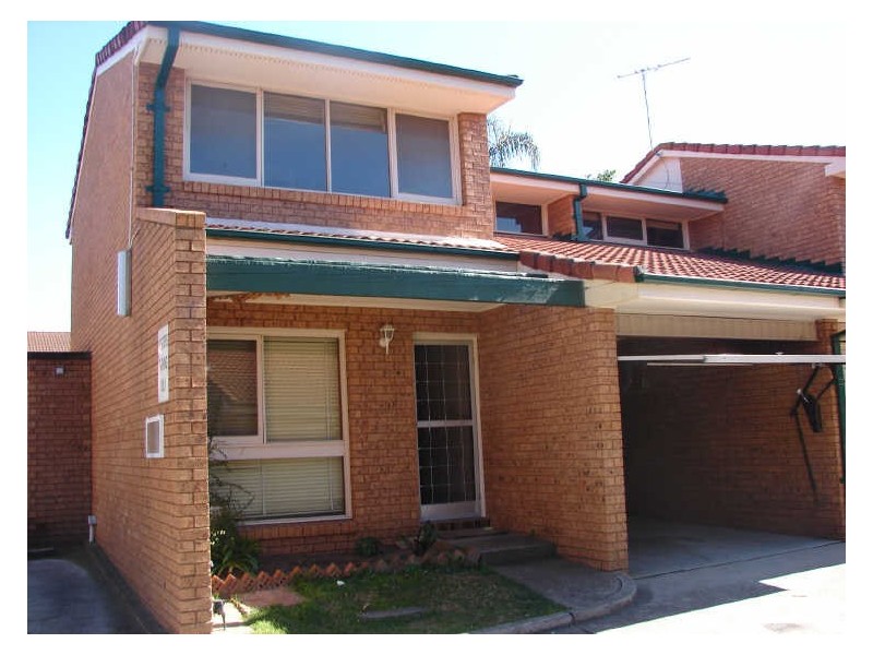 9-11 Thelma Street, Lurnea NSW 2170