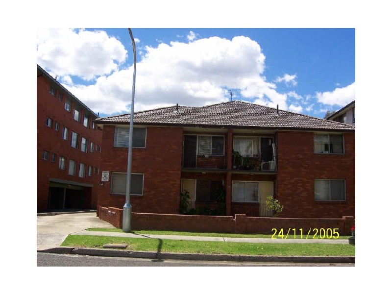 14 Drummond St, Warwick Farm NSW 2170