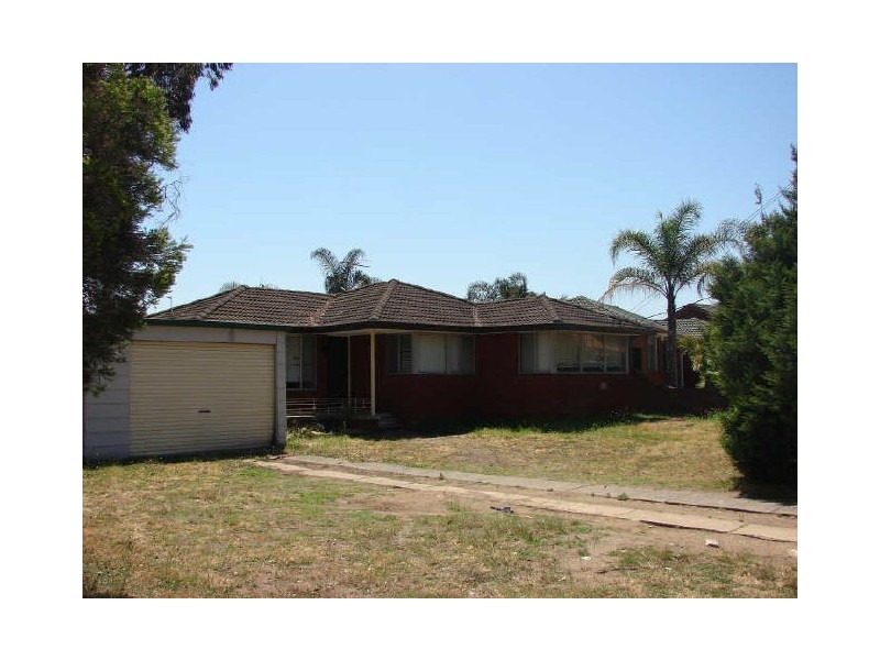225 Nuwarra Road, Moorebank NSW 2170