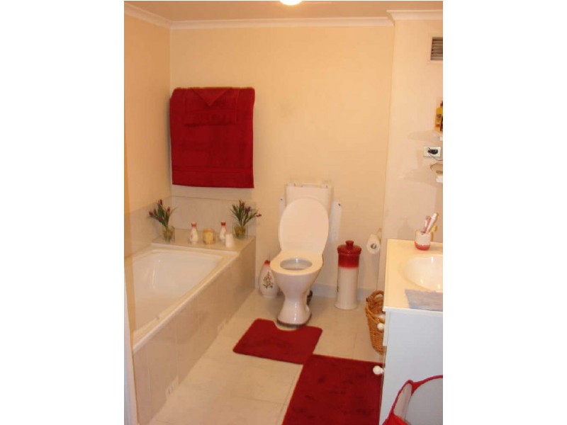 35/2 Riverpark Dr, Liverpool NSW 2170