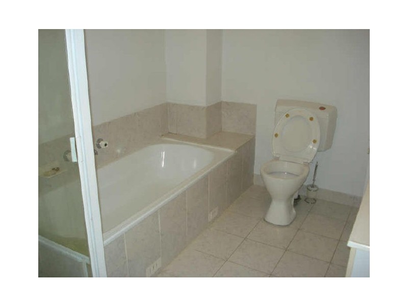 44/1 Riverpark Dr, Liverpool NSW 2170