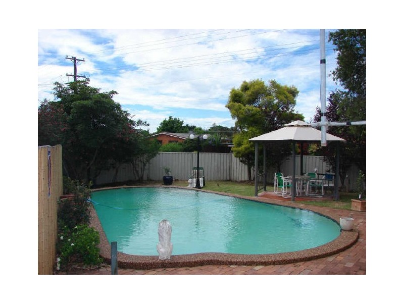 40 Chadwick Crescent, Fairfield West NSW 2165