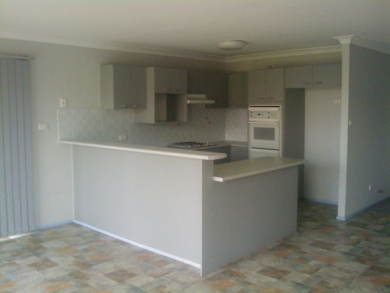 28 Conroy Court, Wattle Grove NSW 2173