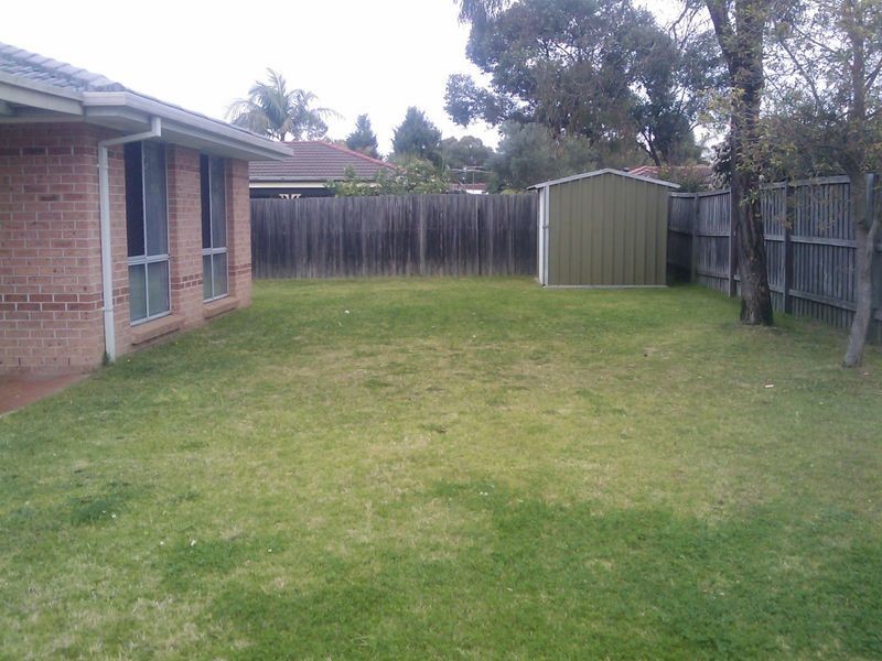 28 Conroy Court, Wattle Grove NSW 2173