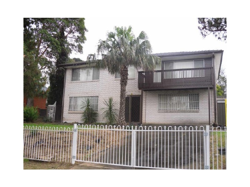 67 Renton Avenue, Moorebank NSW 2170