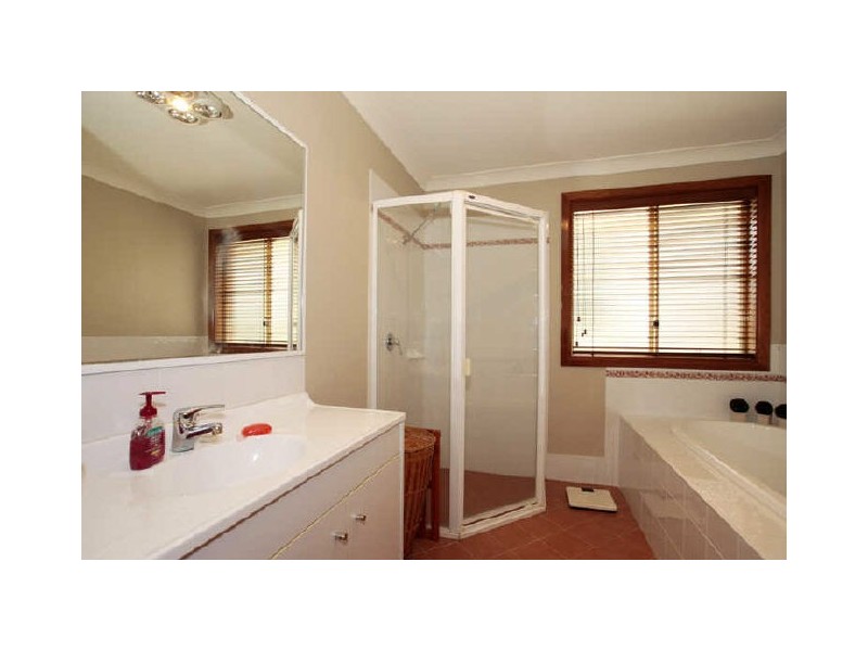 West Hoxton NSW 2171