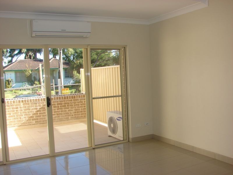 4/6 Freeman Street, Warwick Farm NSW 2170