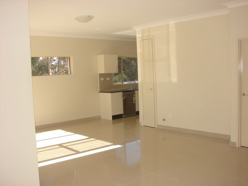 4/6 Freeman Street, Warwick Farm NSW 2170