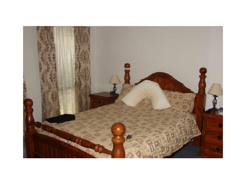 Wattle Grove NSW 2173