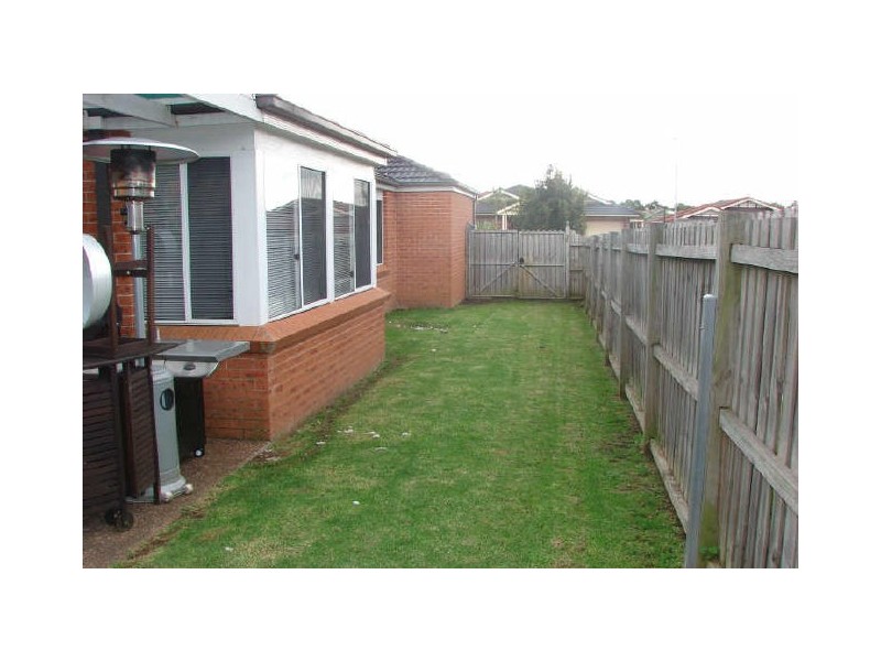 Wattle Grove NSW 2173