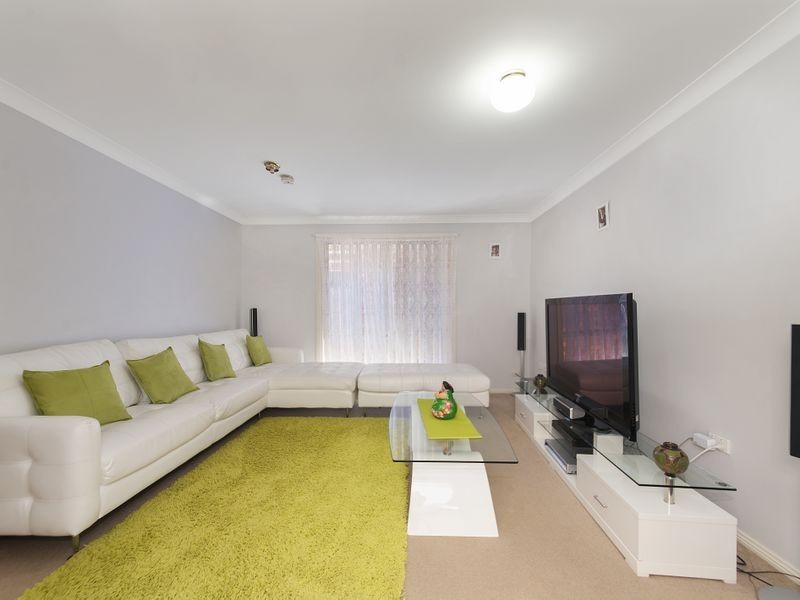 16 Tomago Court, Wattle Grove NSW 2173