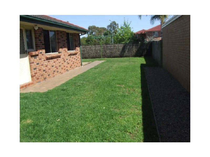 Wattle Grove NSW 2173
