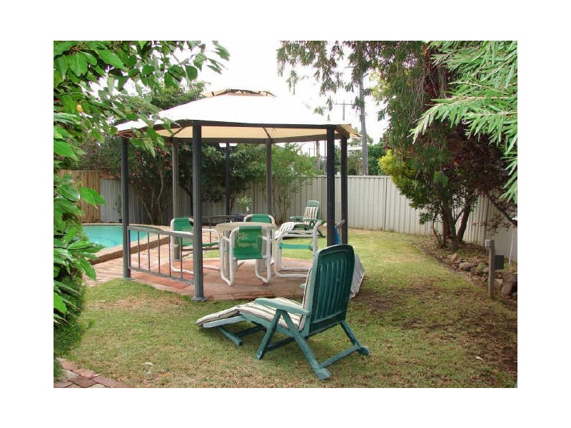 Fairfield West NSW 2165