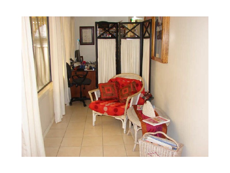 Fairfield West NSW 2165