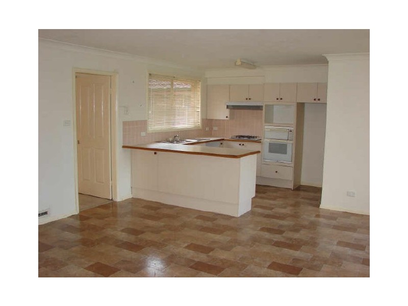 Wattle Grove NSW 2173