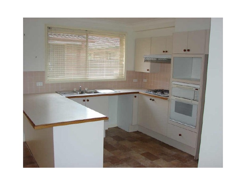 Wattle Grove NSW 2173