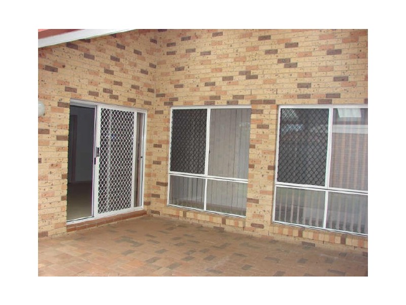 Wattle Grove NSW 2173