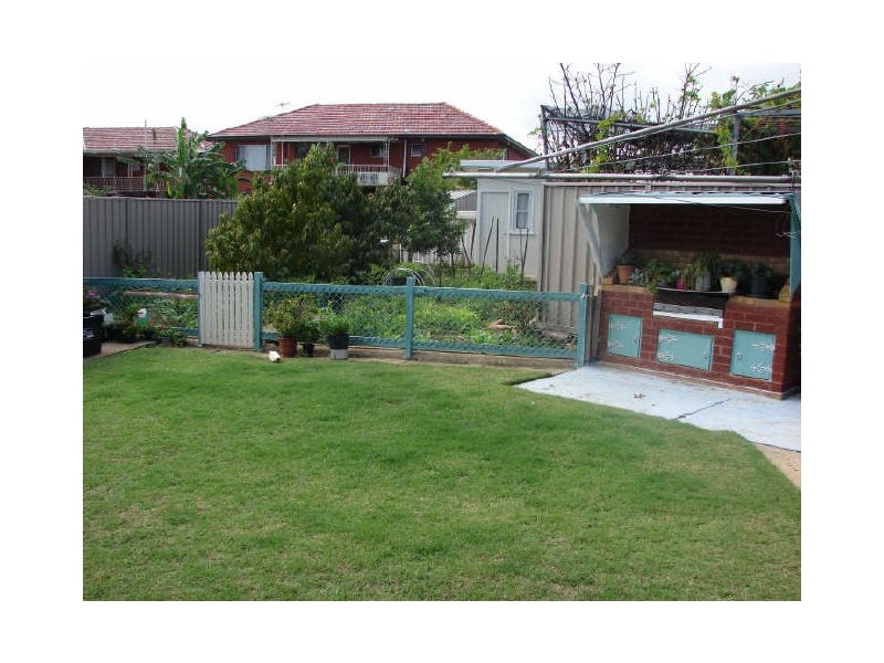 Lurnea NSW 2170