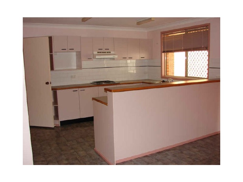 Wattle Grove NSW 2173