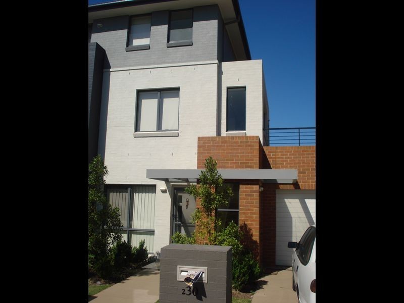 30 Margate Avenue, Holsworthy NSW 2173