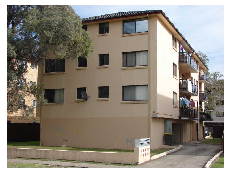 2/15 Hart Street, Warwick Farm NSW 2170