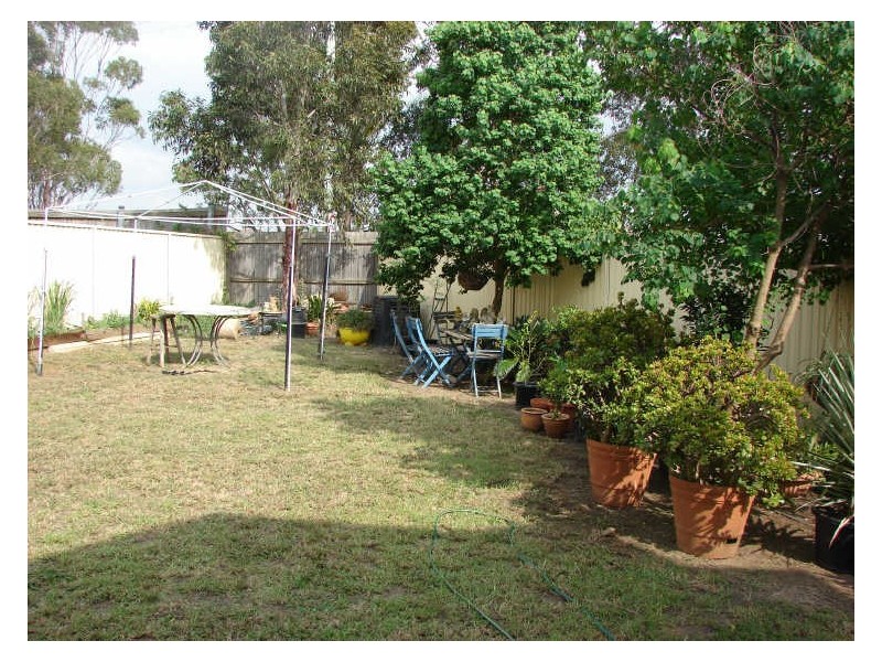 2/24 Padua Close, Prestons NSW 2170
