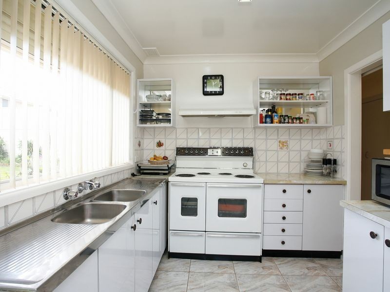 8 Scottsdale Circuit, West Hoxton NSW 2171