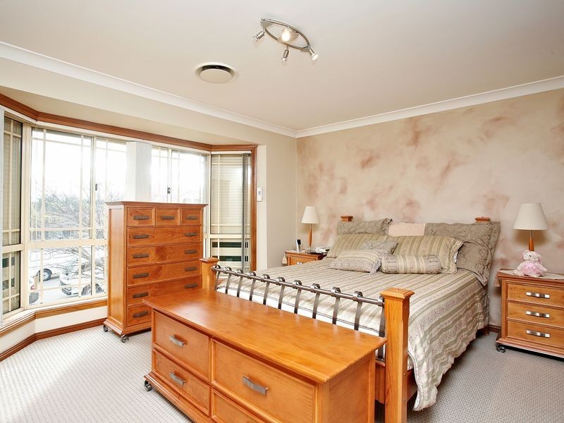 5 Dove Place, Hinchinbrook NSW 2168