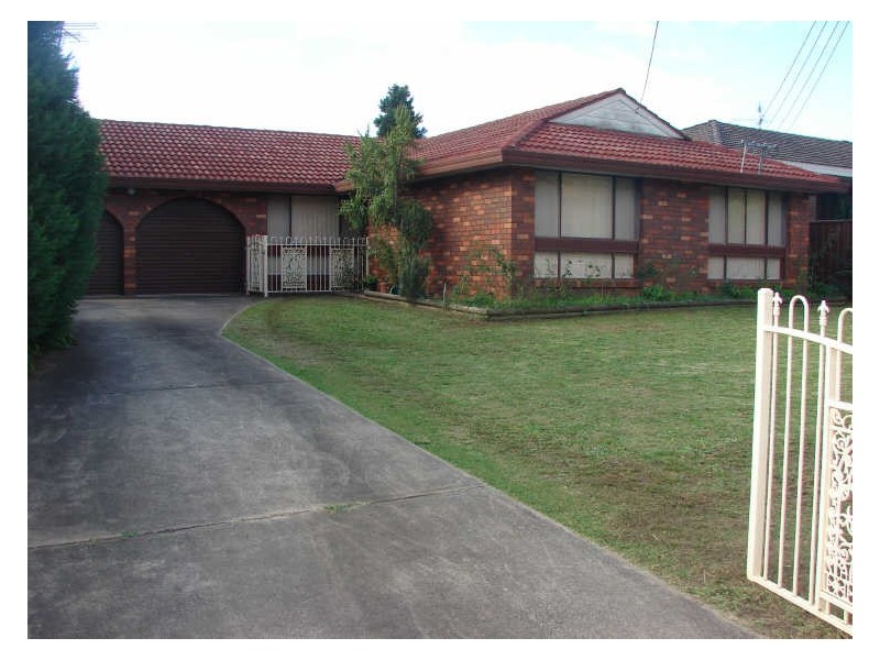 26 McKay Avenue, Moorebank NSW 2170