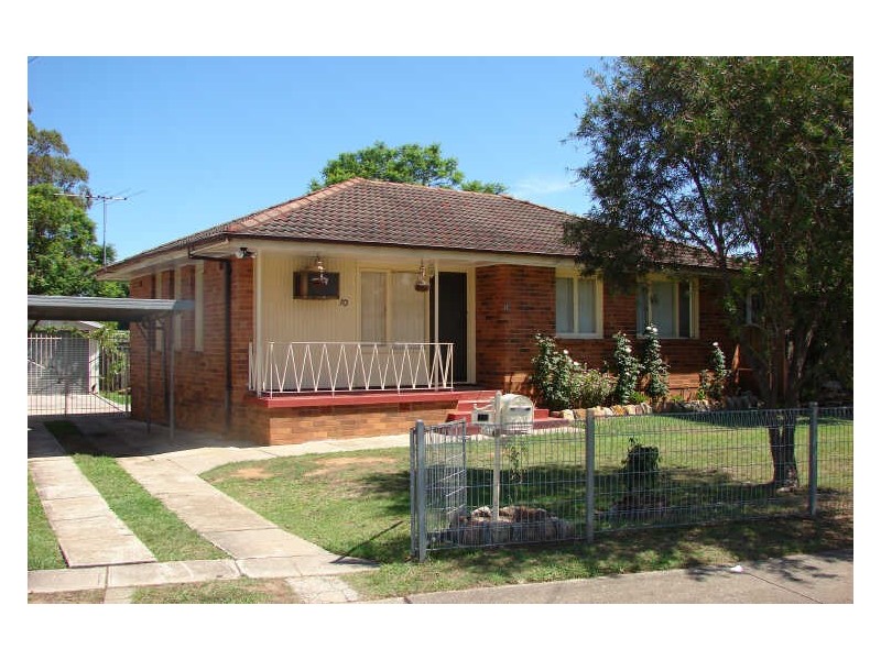 10 Insignia Street, Sadleir NSW 2168