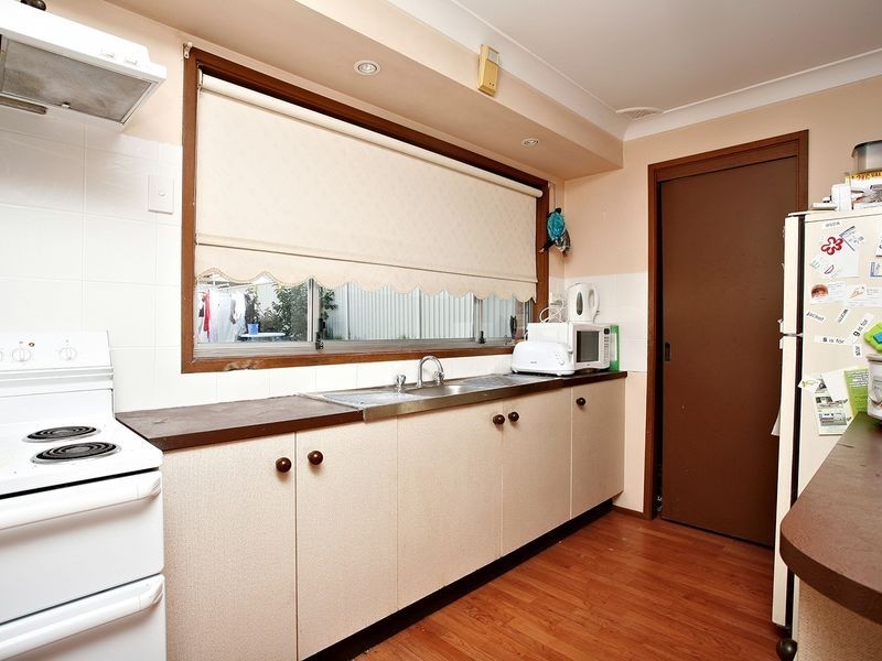 28 Stockdale Crescent, Abbotsbury NSW 2176