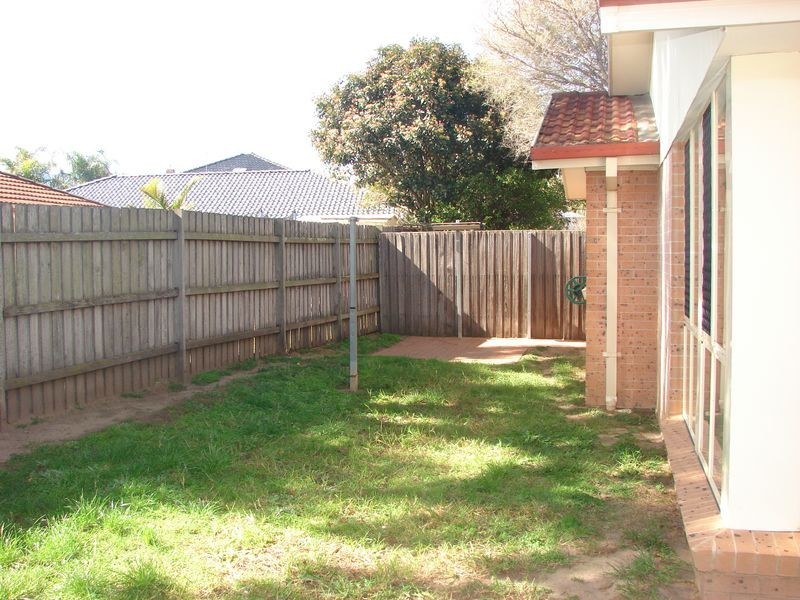 Wattle Grove NSW 2173