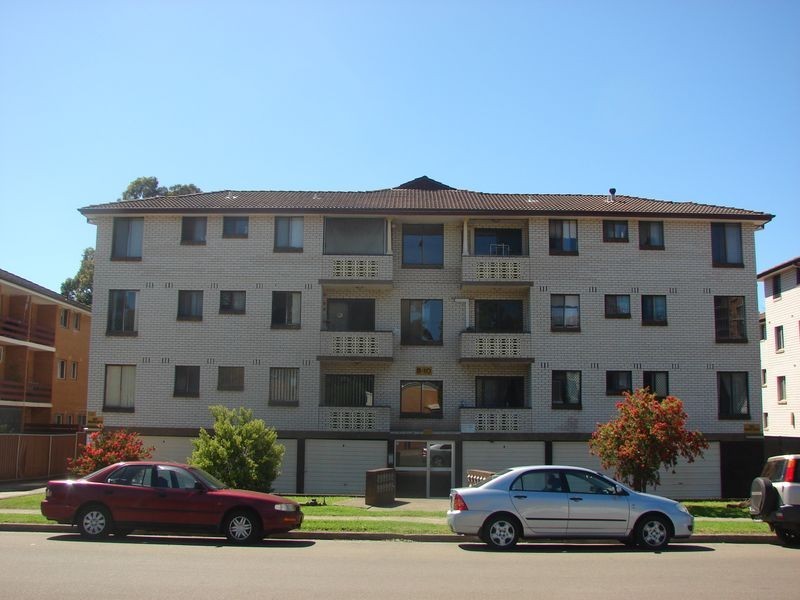 2/8-10 Goulburn Street, Warwick Farm NSW 2170