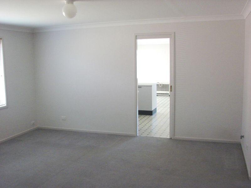 Wattle Grove NSW 2173