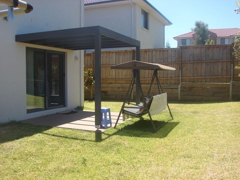 4 Hadlow Avenue, Glenfield NSW 2167