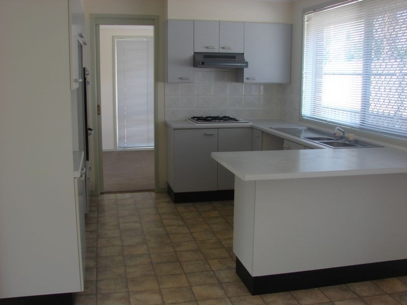 Wattle Grove NSW 2173