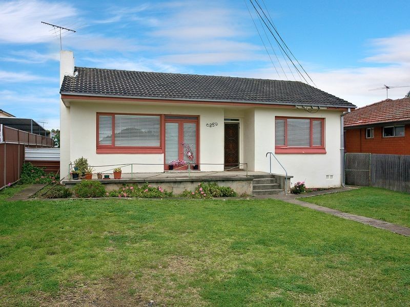25 Percy Street, Fairfield Heights NSW 2165