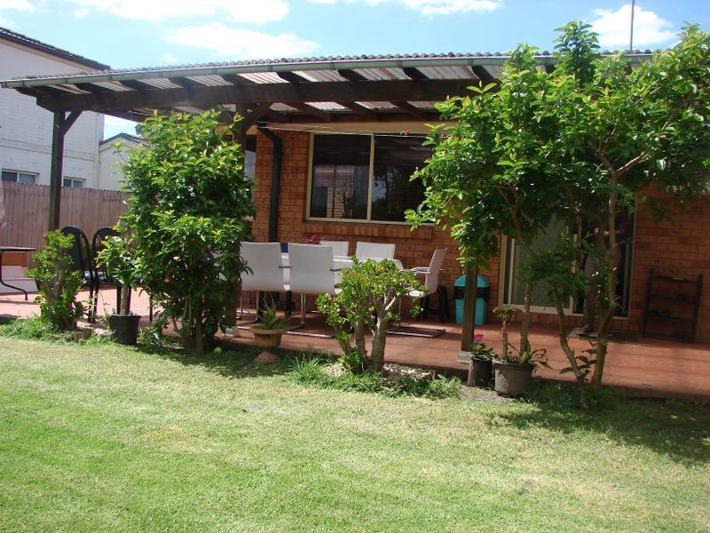 9 Brooman Street, Prestons NSW 2170