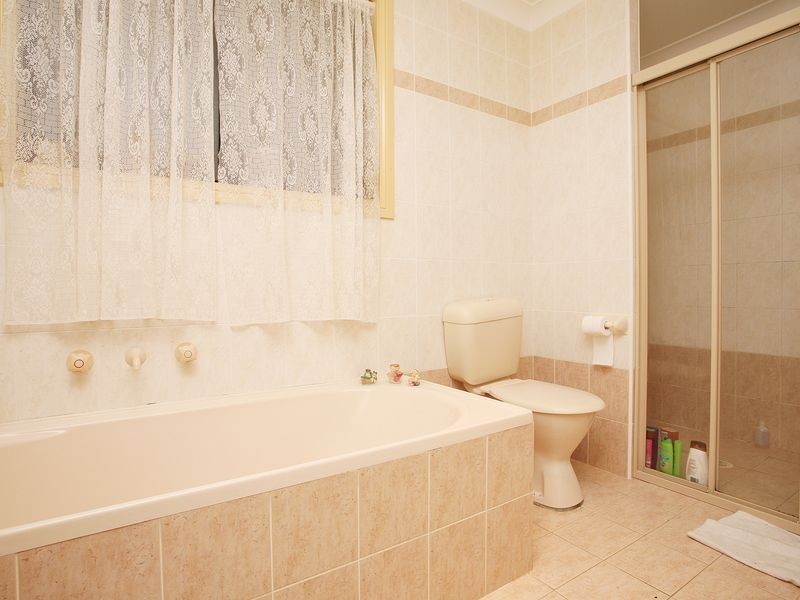 West Hoxton NSW 2171