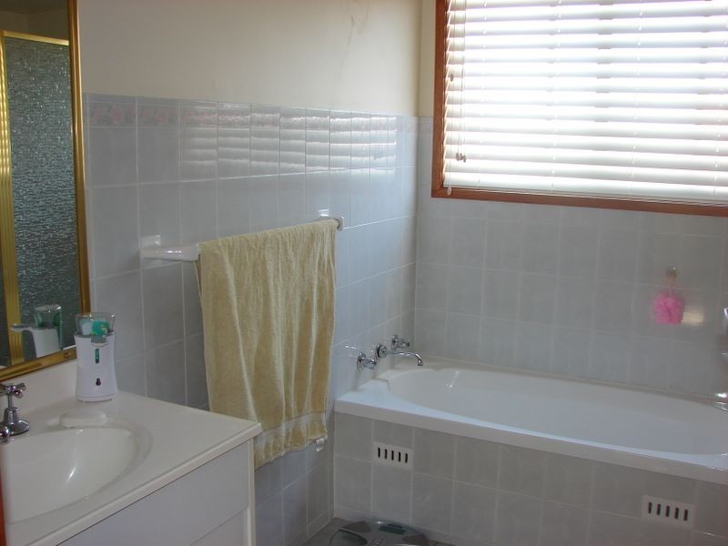 Lurnea NSW 2170