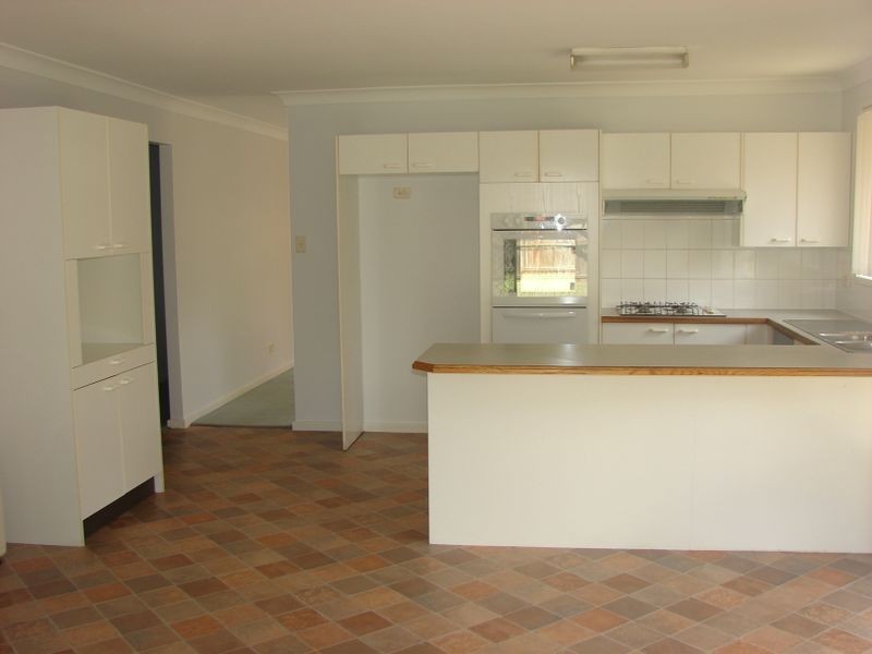 Wattle Grove NSW 2173