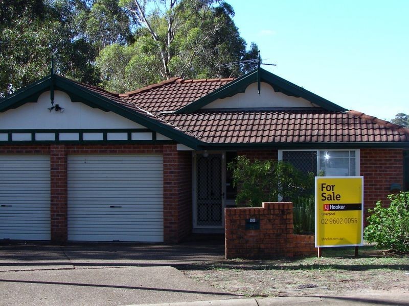 25 Trentham Park Court, Wattle Grove NSW 2173