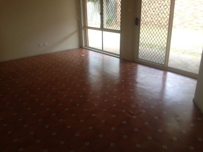 25 Trentham Park Court, Wattle Grove NSW 2173