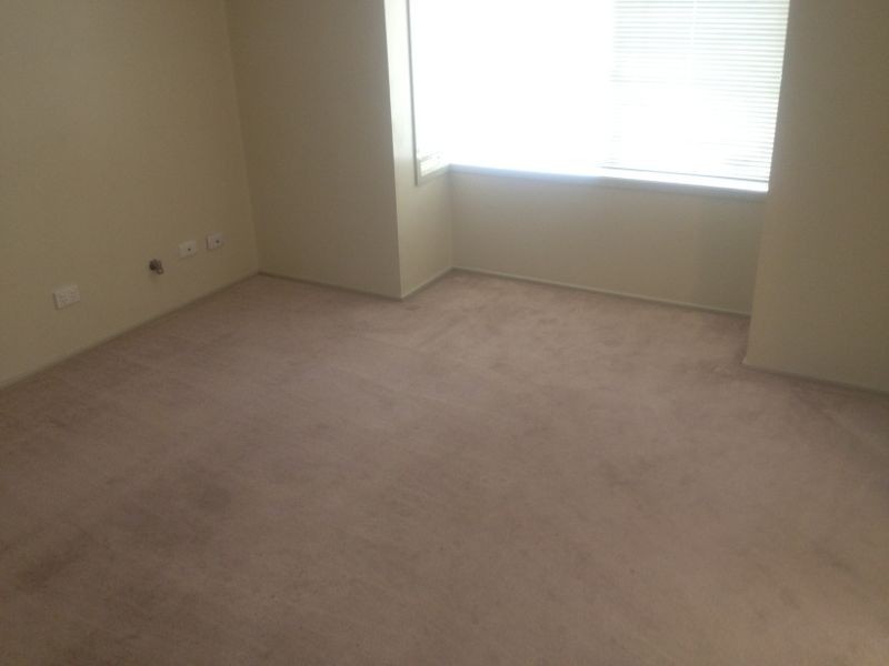 25 Trentham Park Court, Wattle Grove NSW 2173